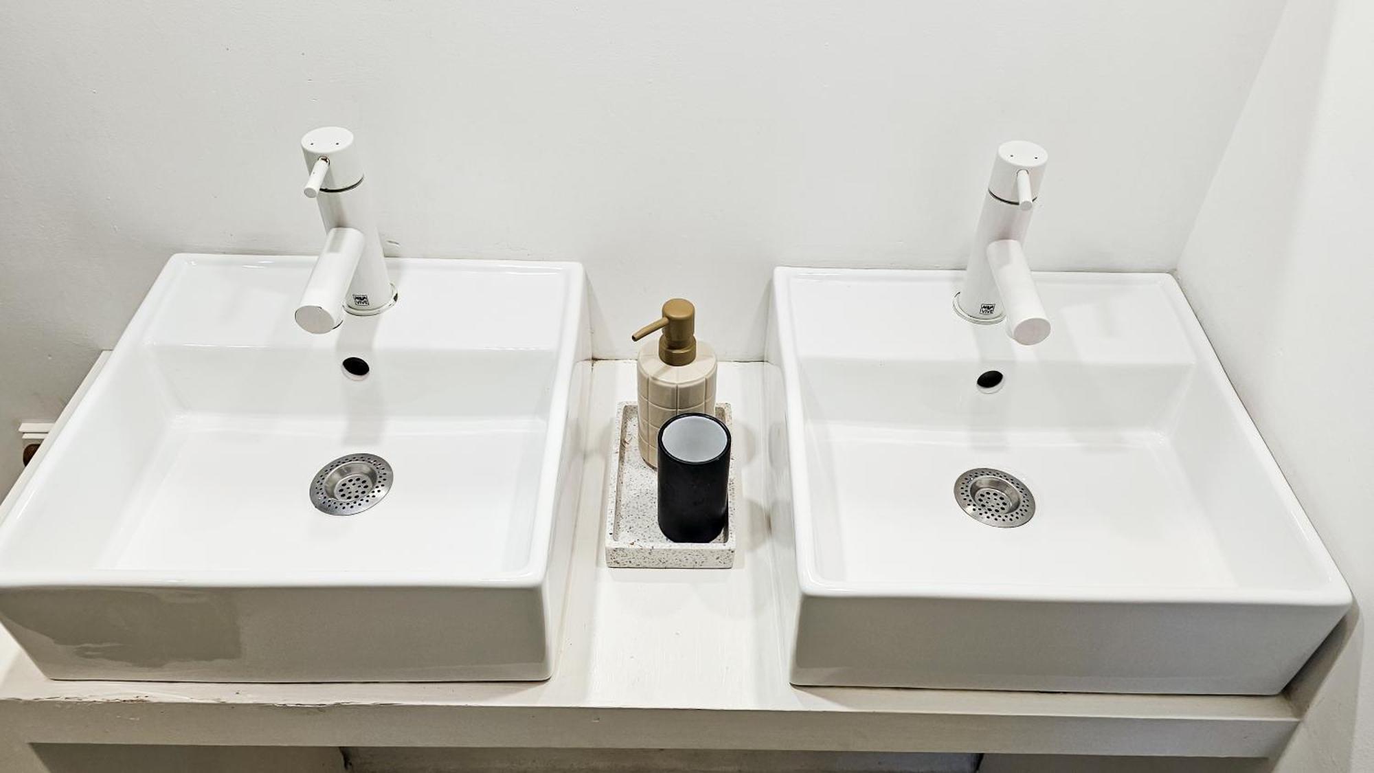 The White Wilde - Studio In A Historic Canalhouse From 1799 Άμστερνταμ Εξωτερικό φωτογραφία